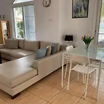 Diana - 200 Meters From Kapparis, Fireman's Paralimni