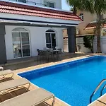 Diana - 200 Meters From Kapparis, Fireman's Paralimni