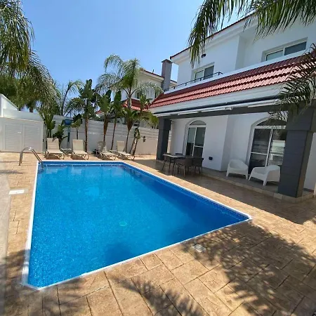 Case de vacanță Diana - 200 Meters From Kapparis, Fireman's