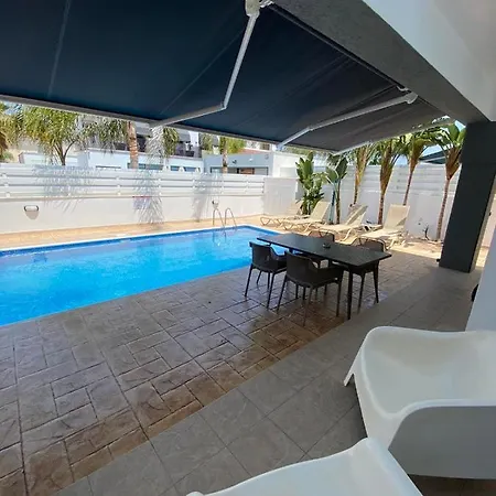 Diana - 200 Meters From Kapparis, Fireman's Holiday home Paralimni