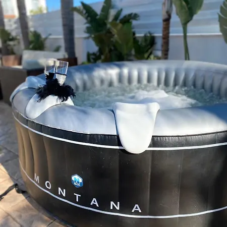 Diana - 200 Meters From Kapparis, Fireman's Paralimni